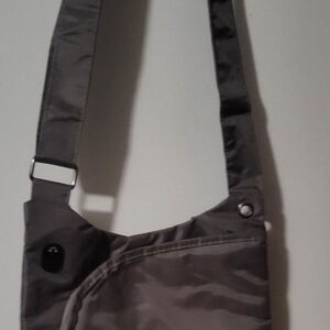 Sleek Gray Men's Messenger Bag